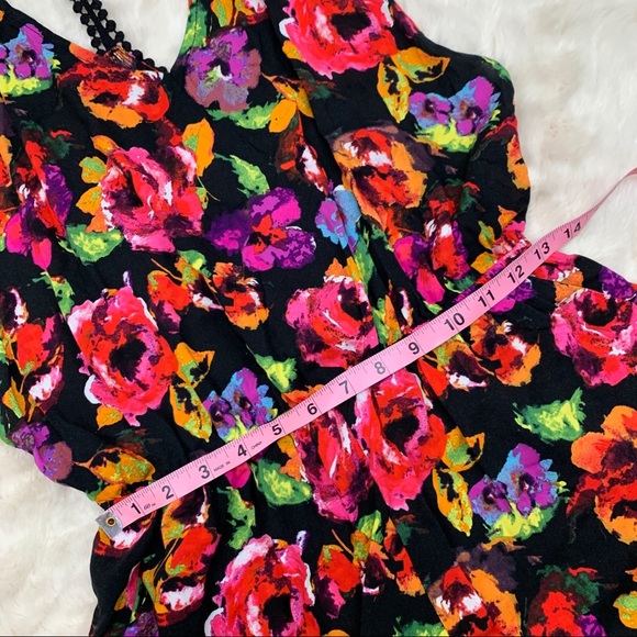 v neck neon floral/multicolor open back romper - Picture 4 of 8